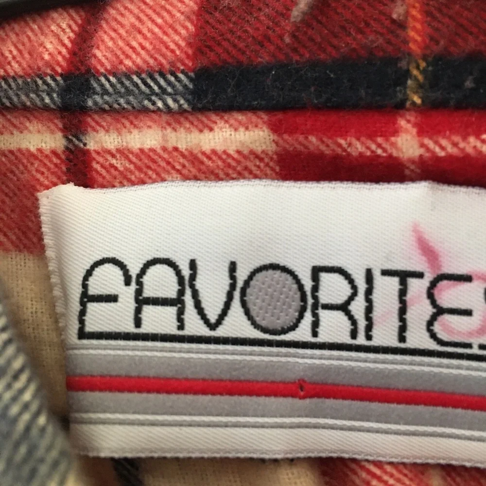 FINAL MARKDOWN Men’s flannel shirt large